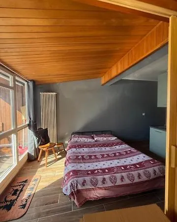 Casa Vista Montagne Apartment *